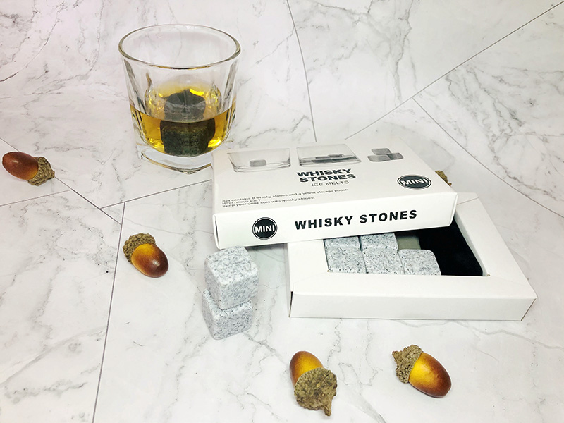 Entrega de whisky rocks para o Natal de 2023
        